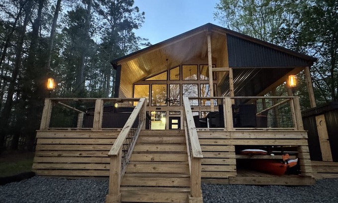 Homer House | Cypress Bungalow on Lake Claiborne +RV pad