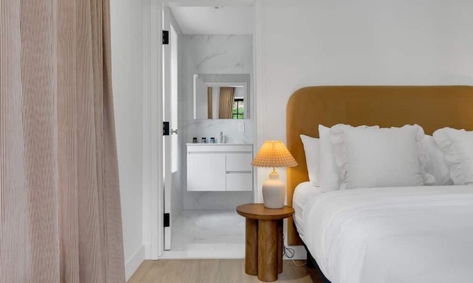 Cite Multimedia Apartment | Mercer- Old Mtl 2 Beds 2 Baths+ Free parking