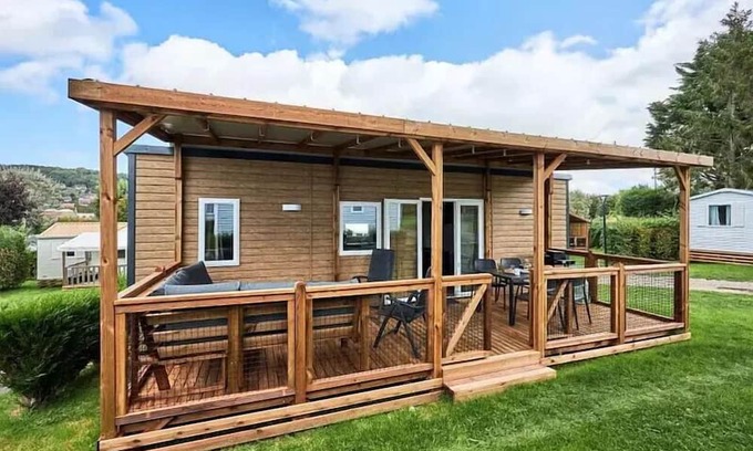 Saint-Georges-de-Montaigu House | Mobil-home | Premium | 2 Ch. | 4 pers. | Terrace Lounge