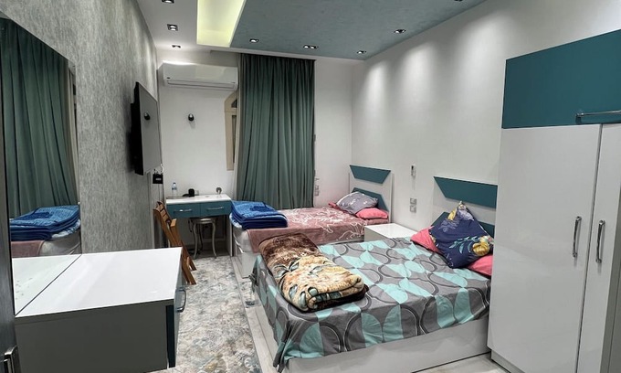 Faisal House | Charming 2-bedroom building in Suez Governorate with AC