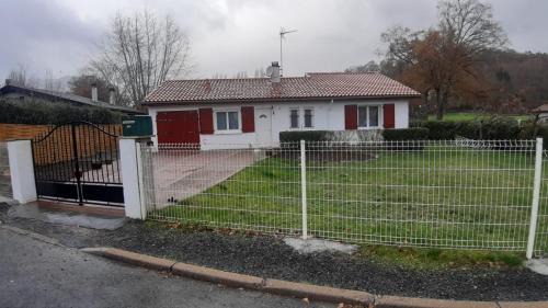 Uhart-Cize House | Maison pausa lekua