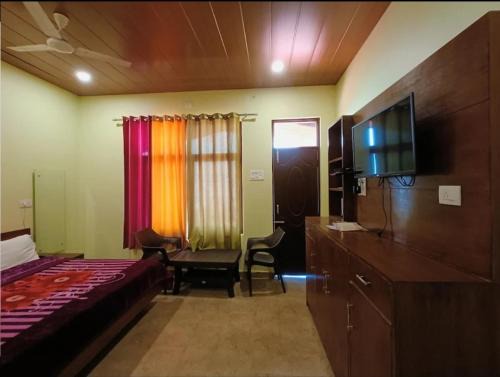 Pudumund Hotel | Hotel Grand Oasis Ooty