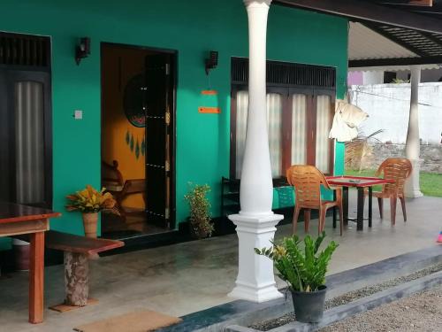 Kaduruduwa Hostel | Spirit Bird Hostel Unawatuna
